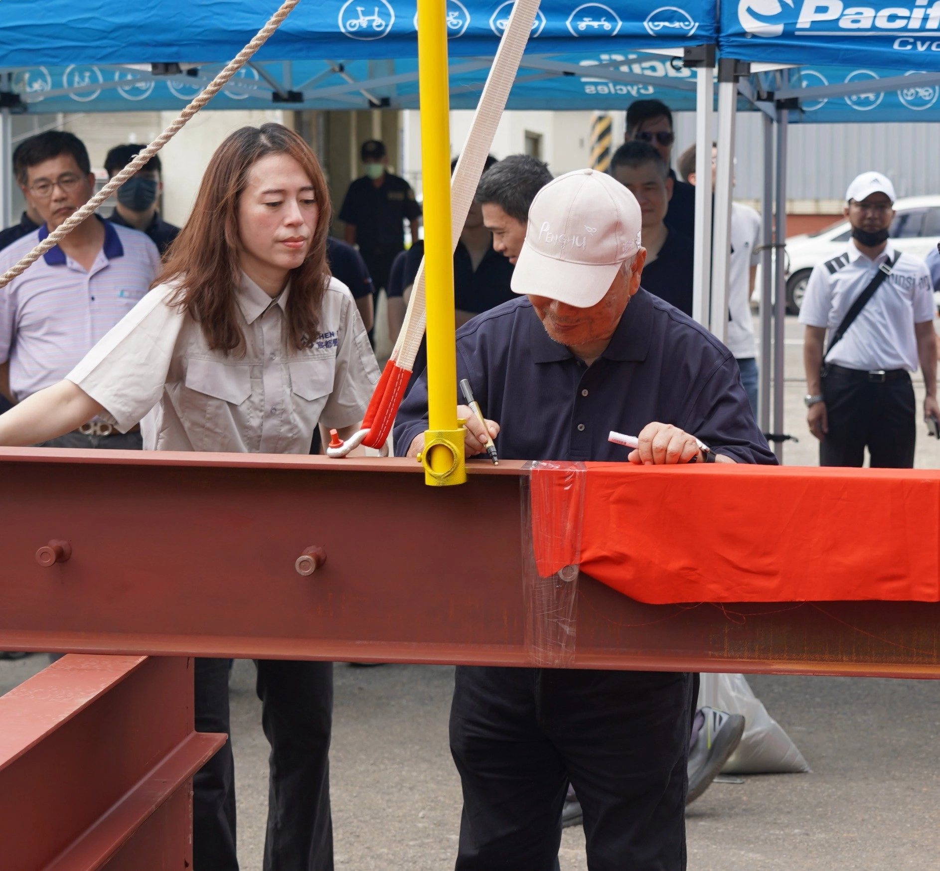 太平洋自行車三廠舉行上樑大典 太平洋自行車三廠舉行上樑大典
